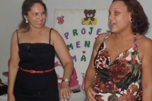 MENINA MÃE MARA