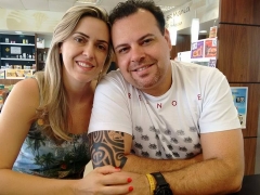 Maximiliano Carelli (Max) e Vivi Bronze Adélia Cisdeli