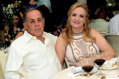 Empresarios-Valdecir-Luiz-Ferrari-e-Sonia-Ferrari