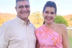 Dr.-Cleber-Fabiano-Ferreira-e-Dra.-Karina