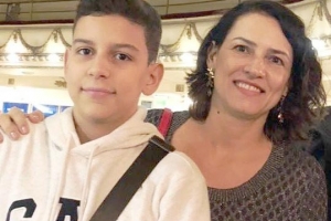 Dra Daniela Teixeira Siqueira Braga e seu filho Daniel Siqueira Braga
