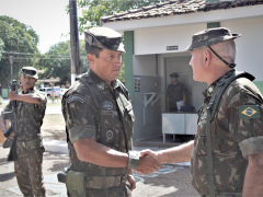 Visita-do-comandante-da-13