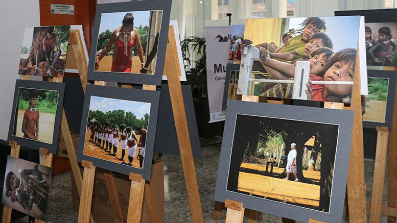 Abril Indígena: Câmara Municipal recebe a exposição fotográfica que celebra a cultura do povo Xavante